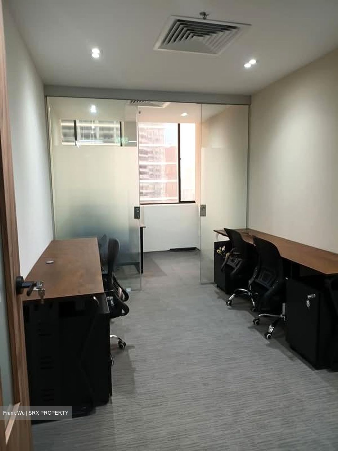 International Plaza (D2), Office #554090211